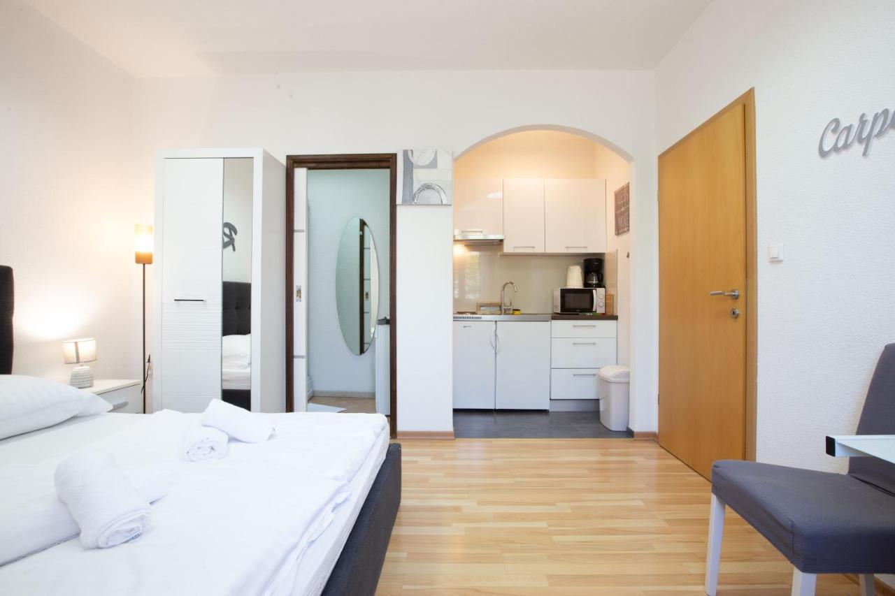 Lilly Studio Apartments Задар Экстерьер фото
