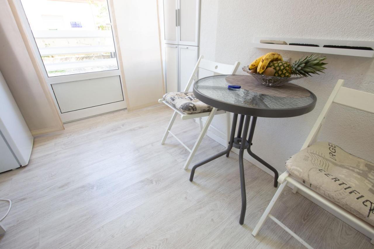Lilly Studio Apartments Задар Экстерьер фото