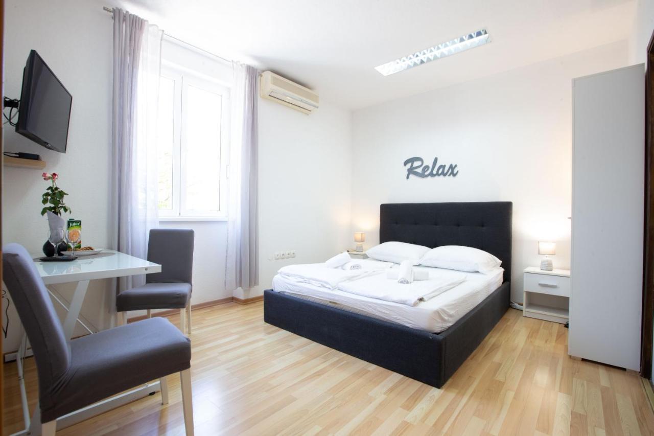Lilly Studio Apartments Задар Экстерьер фото